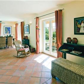 4 Bedroom Villa With Pool, near Almancil, Sleeps 8